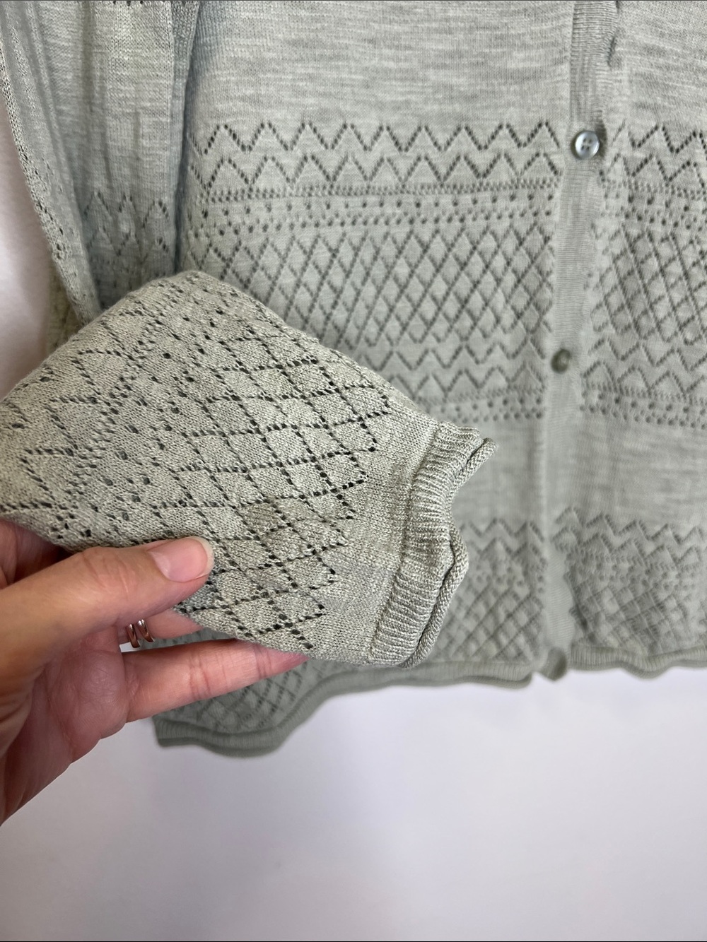 FRYE Light Sage Green V Neck 100% Cotton Cardigan Sweater size Large - Picture 7 of 14